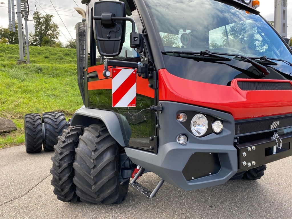 017fa1f0-456c-4de5-a891-263be139f398-Aebi_TP420_Transporter_Vorderachse_Lenkung.jpg