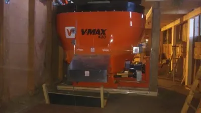 Automatische Fütterung, Futtermischer Valmetal