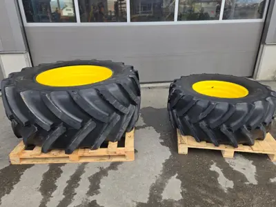 Radsatz Mitas 540/65 R24 und 710/60 R34