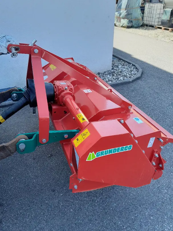81068783-df16-469f-83df-a62b912d3ef2-Mulcher FM 3.jpg