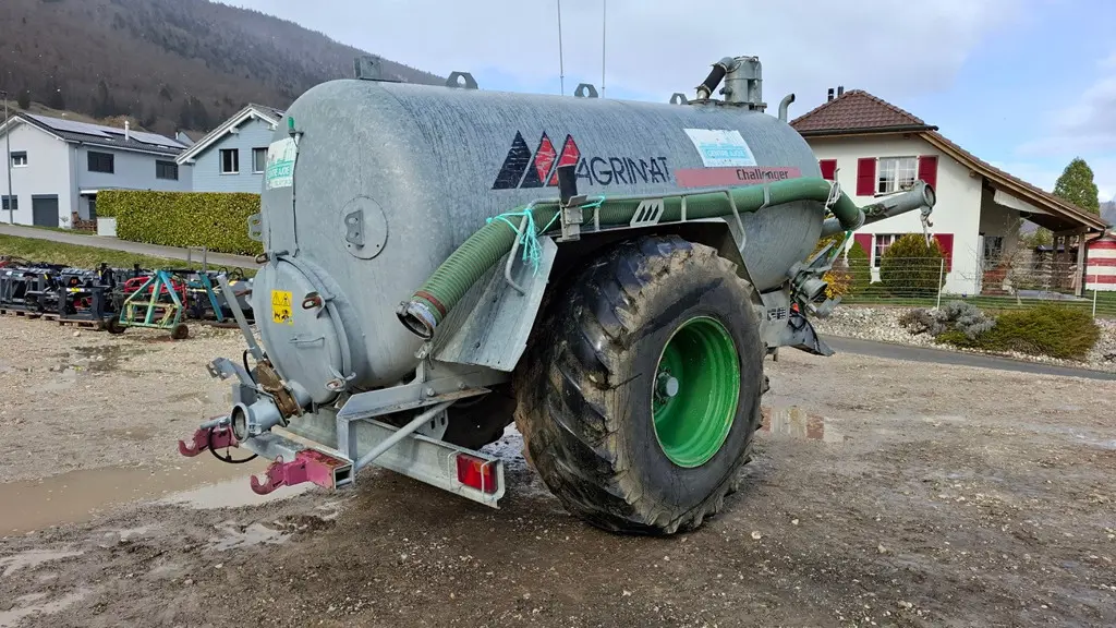 c3fd98d4-d69d-4f5d-9a28-39e792272b3c-Agrmiat Villiger (6).jpg