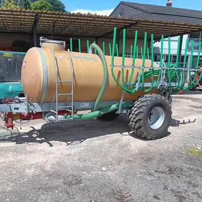 Pumpfass Schweizer 6000lit mit Wälchli Schleppschl