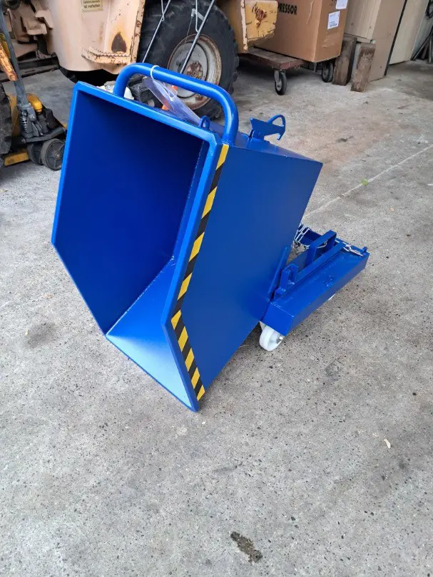 7753cfe4-c621-4b01-9011-436f6ddd372e-Kastenwagen 03.jpg