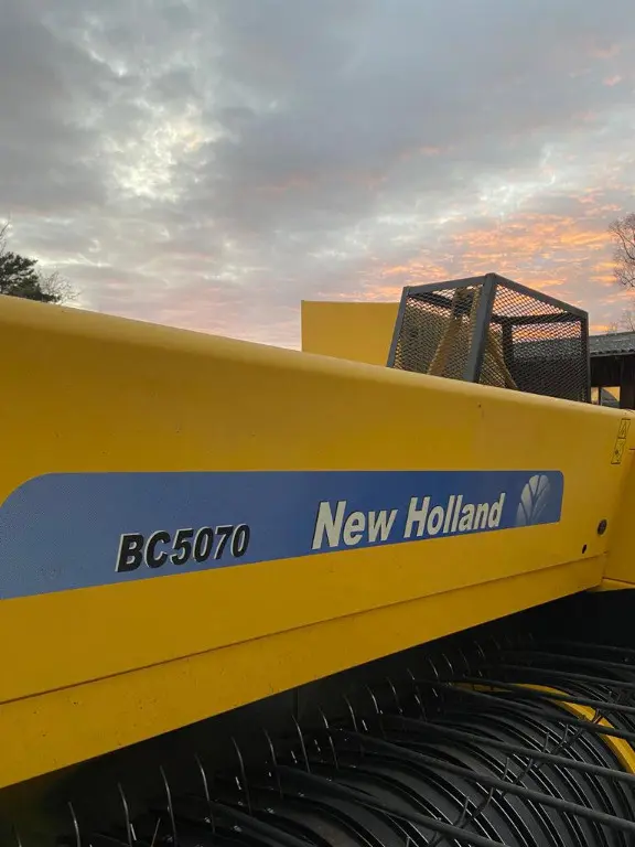 77e0b3e9-1788-41c7-813d-64c635bad298-New Holland Perrenoud (10).jpg