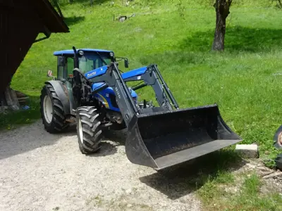 New Holland T4050