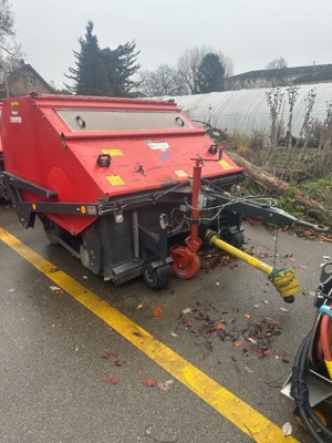 Rasenkehrmaschine Kugelmann T180 KDH