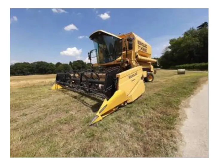 moissoneuse batteuse TX66