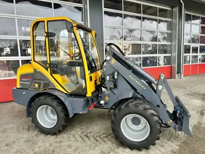 !NEUHEIT! Hoflader Eurotrac W12 CF