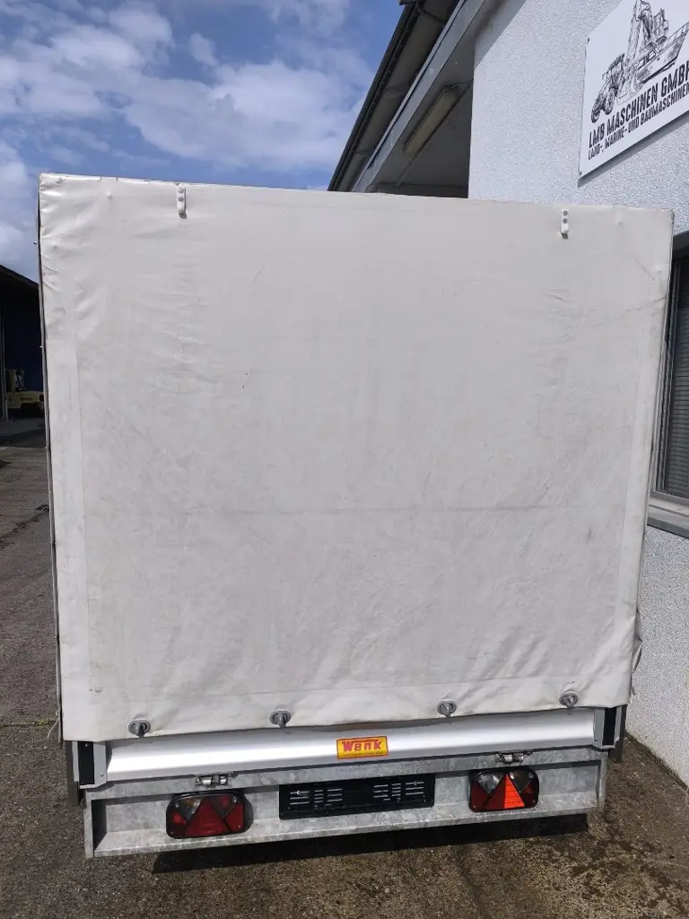 a3fa042a-c638-471b-8230-977eab170951-Humbauer HN152616 Blachenanhänger LMB Maschinen GmbH 4.png