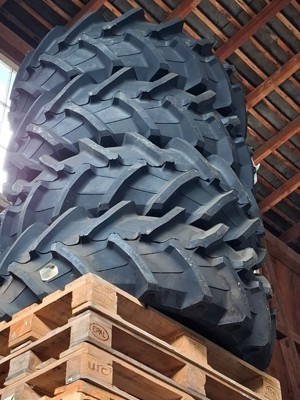 2 Reifen Trelleborg 480/70R26 Traktor 4807026