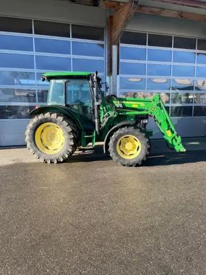 John-Deere 5820