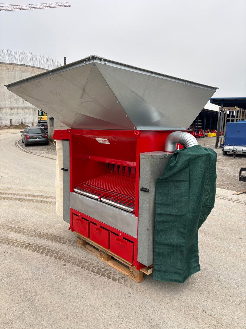 8cdddb67-4e74-4c8b-acf4-b10f9160f033-36119 Lanker Heurüstmaschine Kranmodell (6).jpg