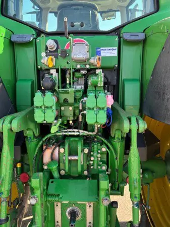 44815f73-ae42-48f5-8074-9ec6e2650e4d-John deere 6920 S 4.jpg