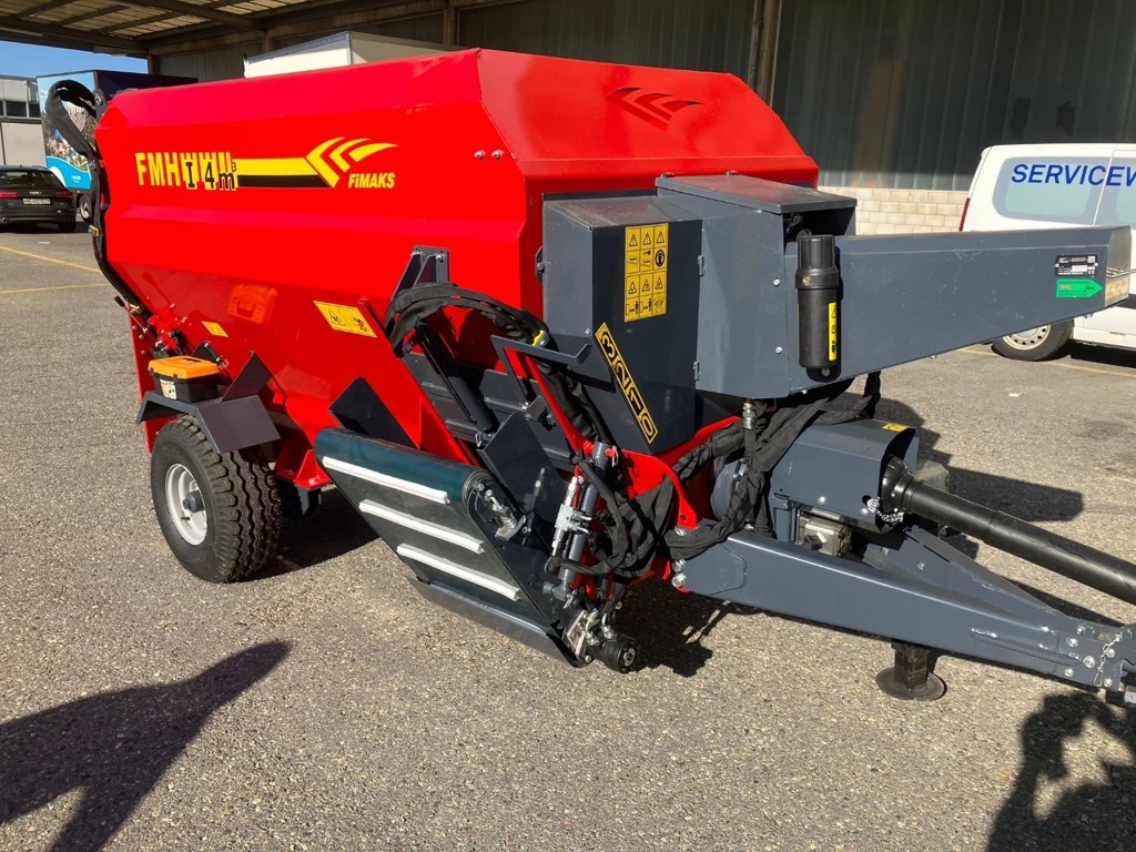 Futtermischwagen Typ Kompakt 4m3