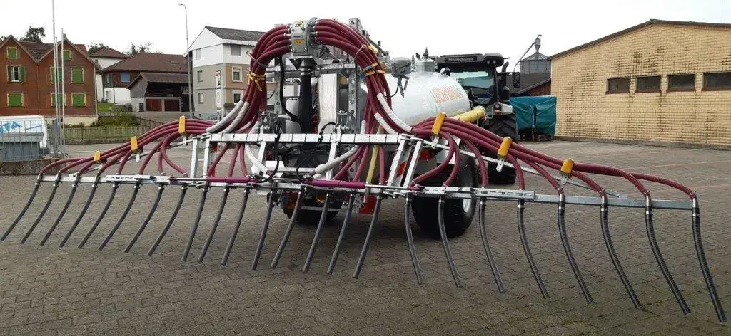 Jauchefass Güllenfass 6000 Liter mit Kohli Schleppschlauchverteiler