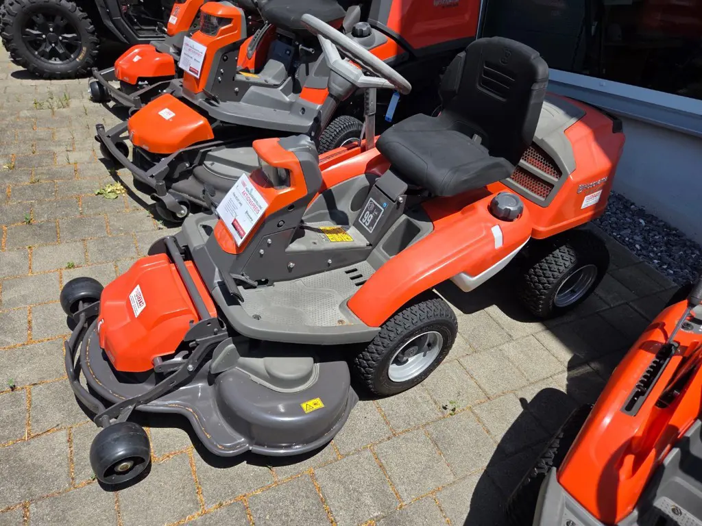 Husqvarna Rider R216T AWD
