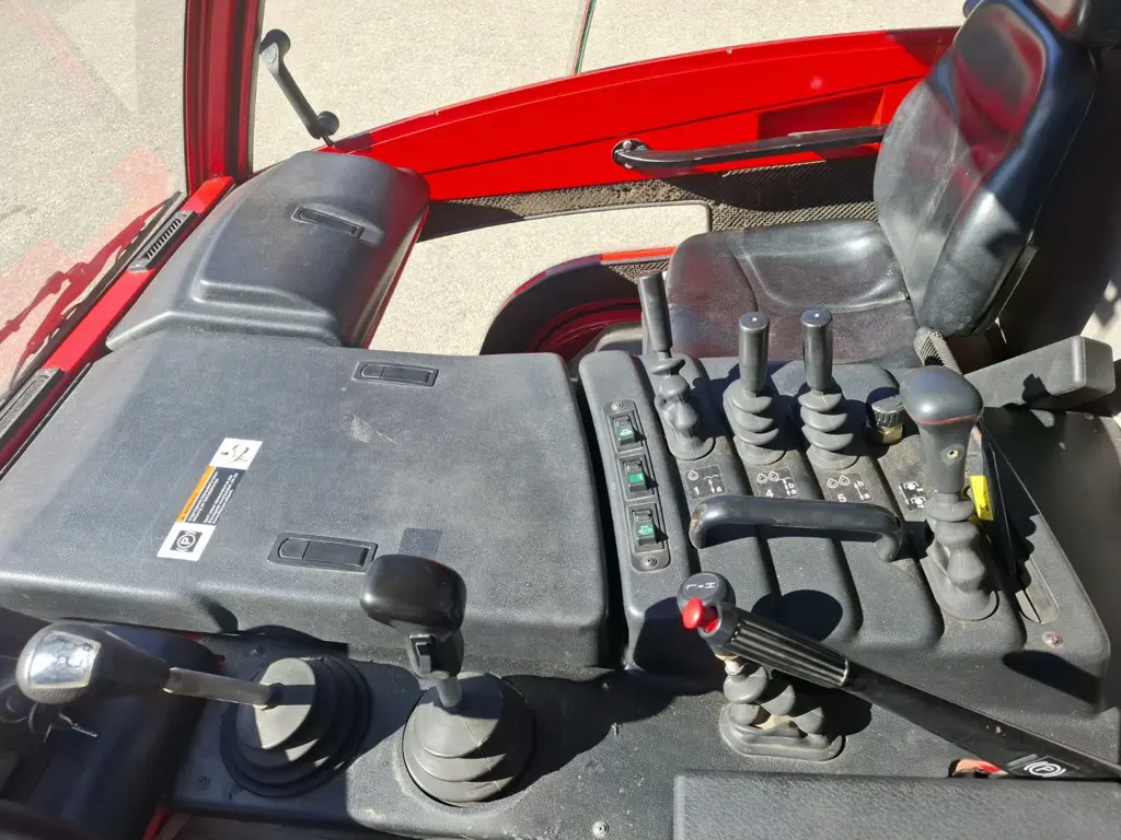 d8406184-5735-486a-bc20-391de6e17b4f-WhatsApp Image 2026-03-04 at 21.jpg