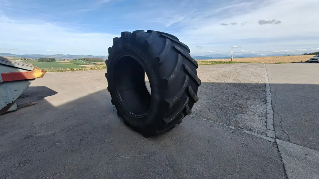 Reifen 900/50R42 Bridgestone