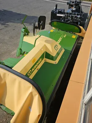 Faucheuse frontale Krone EasyCut F320