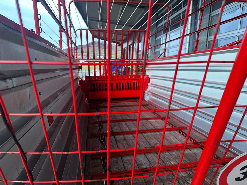 07cbe3af-02a1-4fb8-b8c6-8c69dac5e1d2-WhatsApp Image 2026-02-15 at 17.32.13 (1).jpg