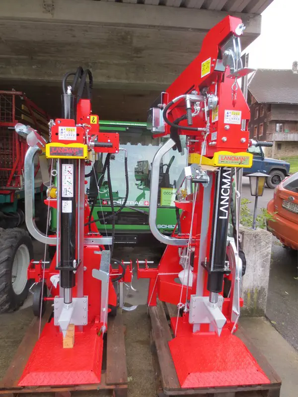 Holzspalter Lancman 21to mit Seilwinde