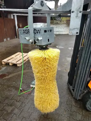 Kratzbürste, Pendelbürste, Viehbürste