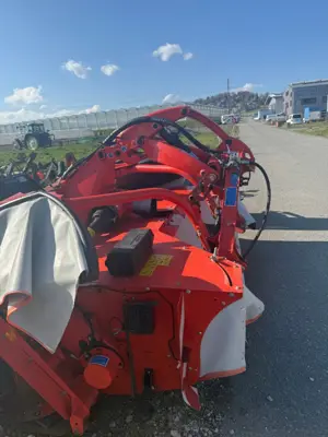 Faucheuse frontal Kuhn