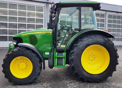 John Deere 5090R