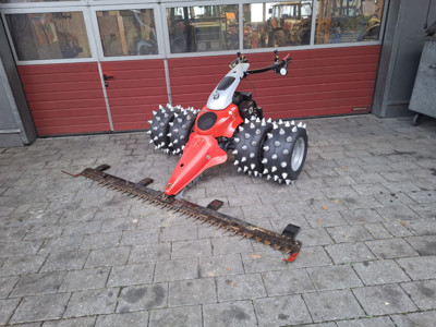 Aebi CC 56 mit 2.5m Balken