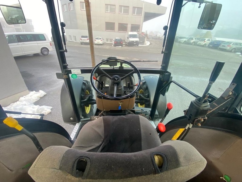 e8e57c73-2c1a-4fee-8cb1-8f35b52f0b8a-JD 5400 10.jpg