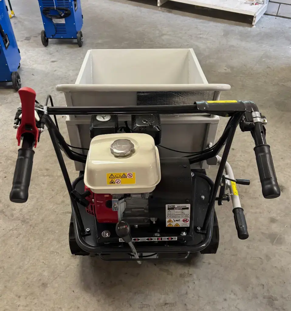 b3a17b05-056c-4b6a-adde-a7d302dcdd83-Raupentransporter GKZ 300 Honda 6.jpg