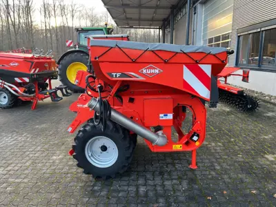 Pneumatischer Fronttank / trémie frontale pneumatique KUHN VENTA TF 1512 Isobus LS