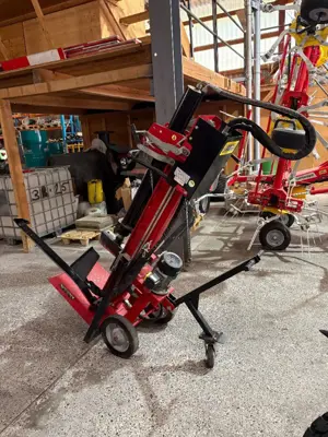 Holzspalter Oehler OL 1114 stehend