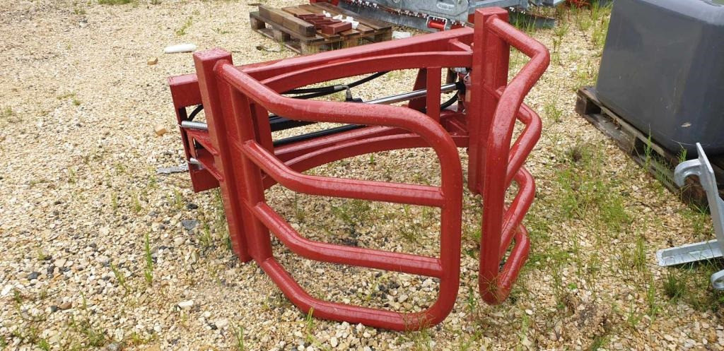 f0b65b89-5660-484b-9fe9-7b6aa4773457-Düvelsdorf pince balles (4).jpg