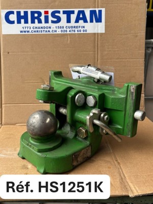 divers chapes et crochets d'attelage