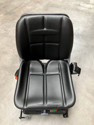 Weidemann Sitz / Siège