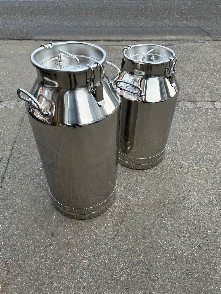 Milchkanne/Kanne aus Chromstahl, für Milch, Wasser, Saft, etc.