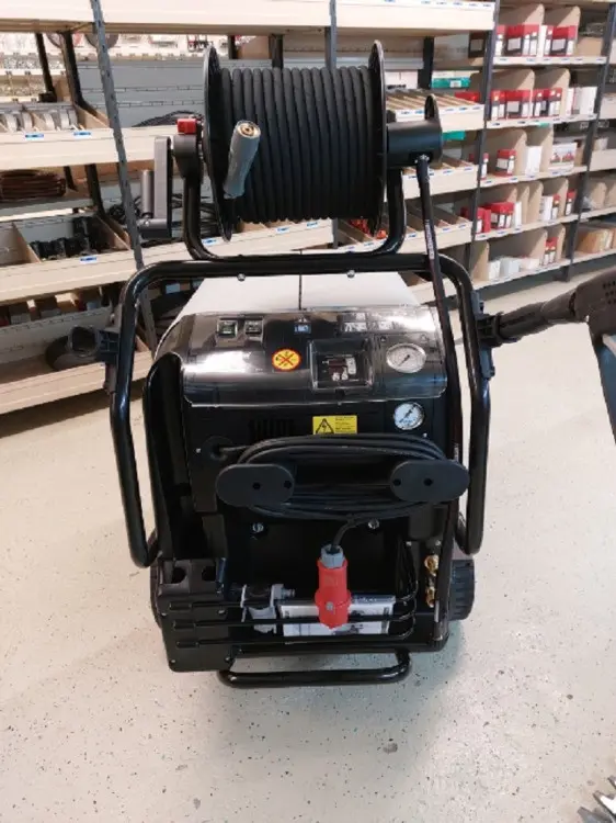 c322790d-9c10-4231-a88b-3f5155a23091-Kränzle Therm 1017  (10).jpg