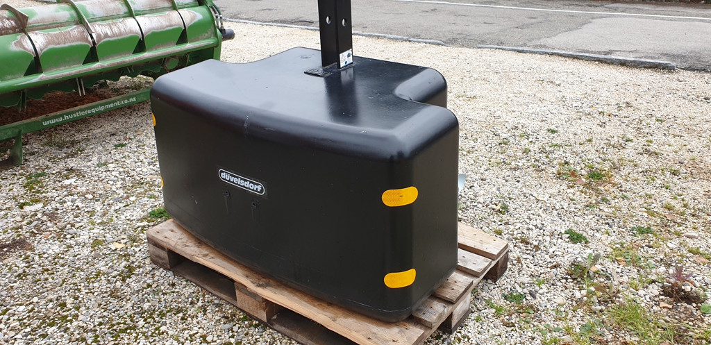 5e71c51e-46f5-4256-a464-3f3059839d87-Düvelsdorf contre-poids 1050 (7).jpg