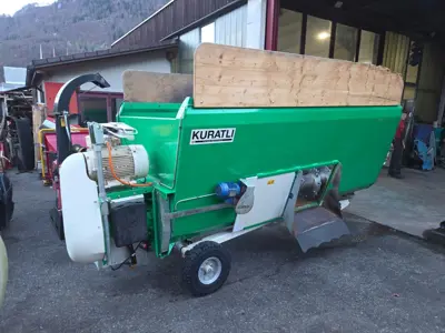 Mischwagen / Futtermischwagen / Kuratli / 7.5m/3