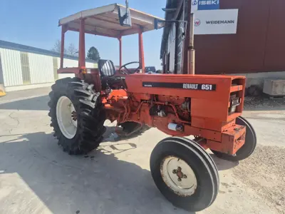 Tracteur Renault 651