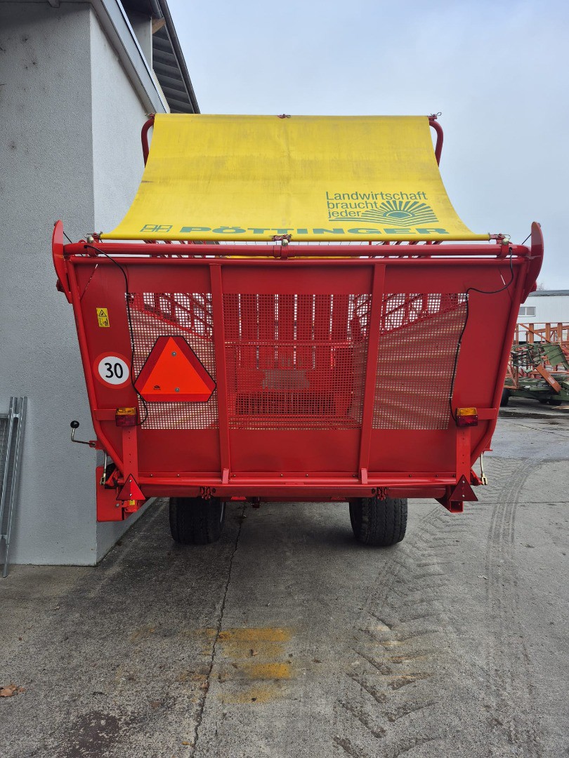 0fe55393-9c96-4daa-880b-38f69739a60c-Ladewagen Pöttinger Ladeprofi 2 LMB maschinen GmbH 7.jpg
