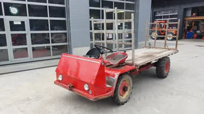 Transporter Bucher TR 2100 mit Seilwinde