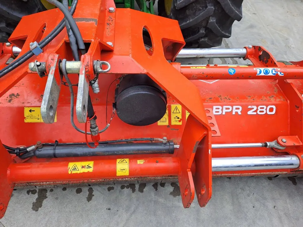 0afc3090-f8f1-4821-a5f1-dc0fea4e9a38-