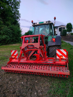 Kreiselegge Kuhn HR304D Jg. 2021