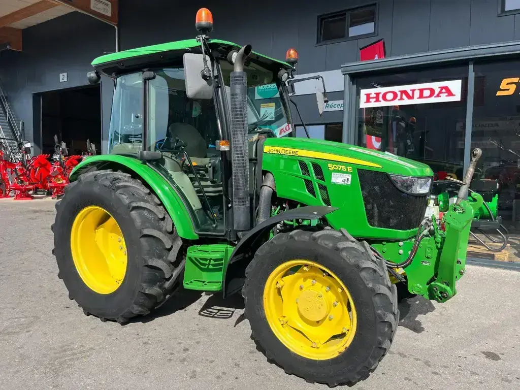 Tracteur John Deere 5075E