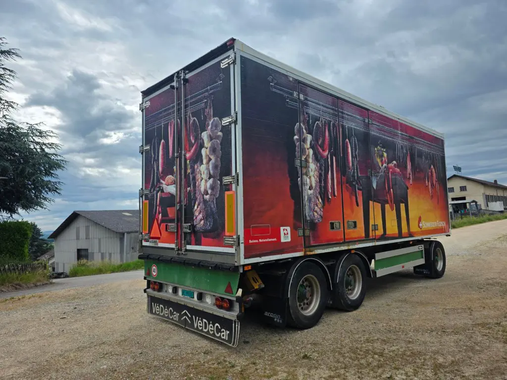 Dreiachs- Kühlanhänger 24t Van Hool von Marolf