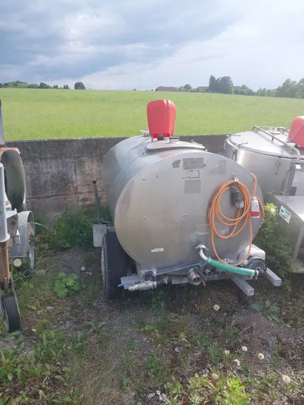 Transport Milchtank 1200lt / Kühltank