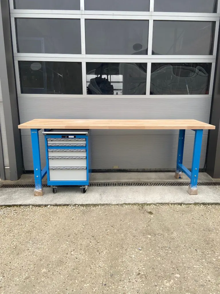 Lista Werkbank mit Werkzeugboy NEU Nr. 700