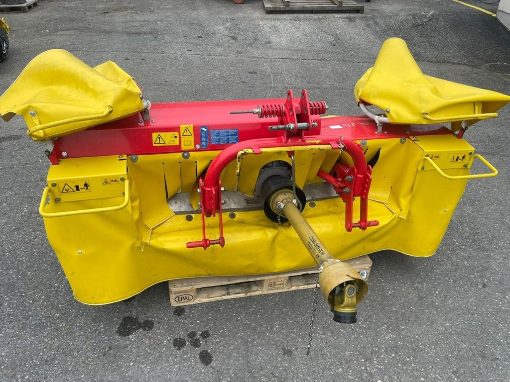 33199ce0-aa6d-4cbc-b5df-b19ee2a0dec8-Pöttinger Novaalpin 226B ex Züger Armin 5.jpg